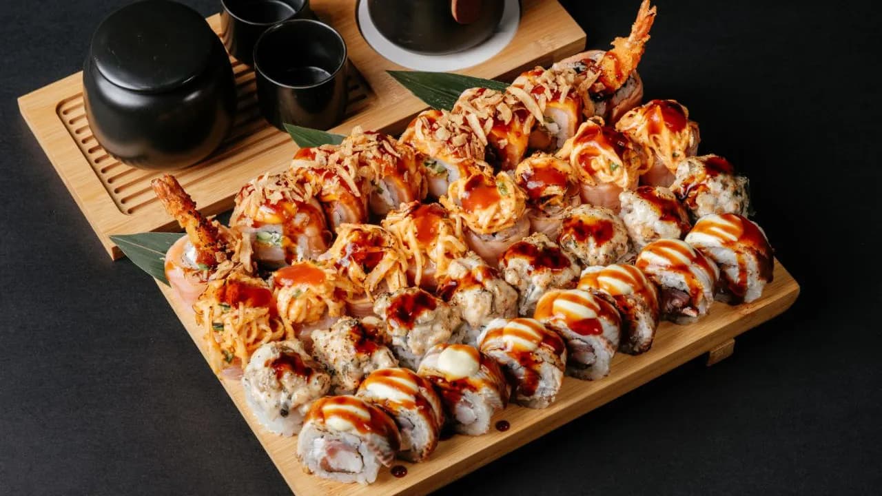 Ýörite Asushi set