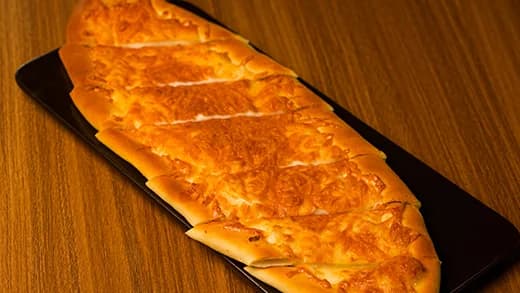 Peýnir bilen pide
