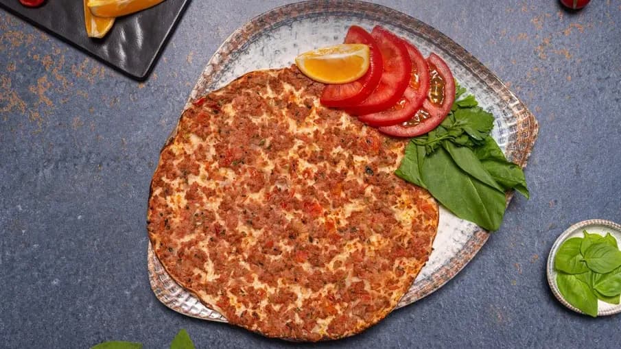 Lahmajun