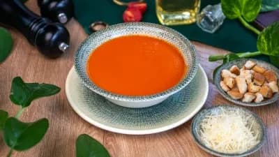 Pomidor çorbasy