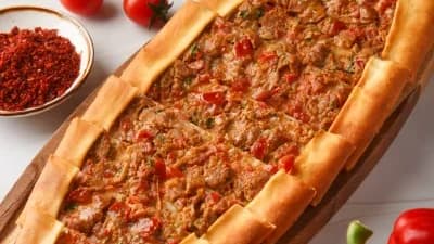 Dogralan etli pide