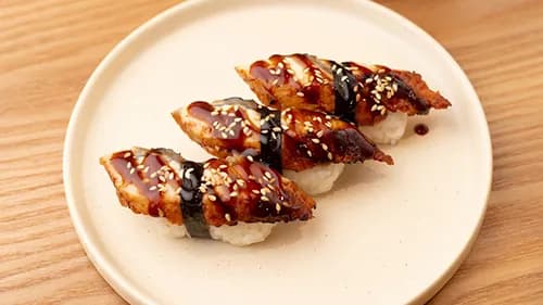 Ýilan balykly nigiri