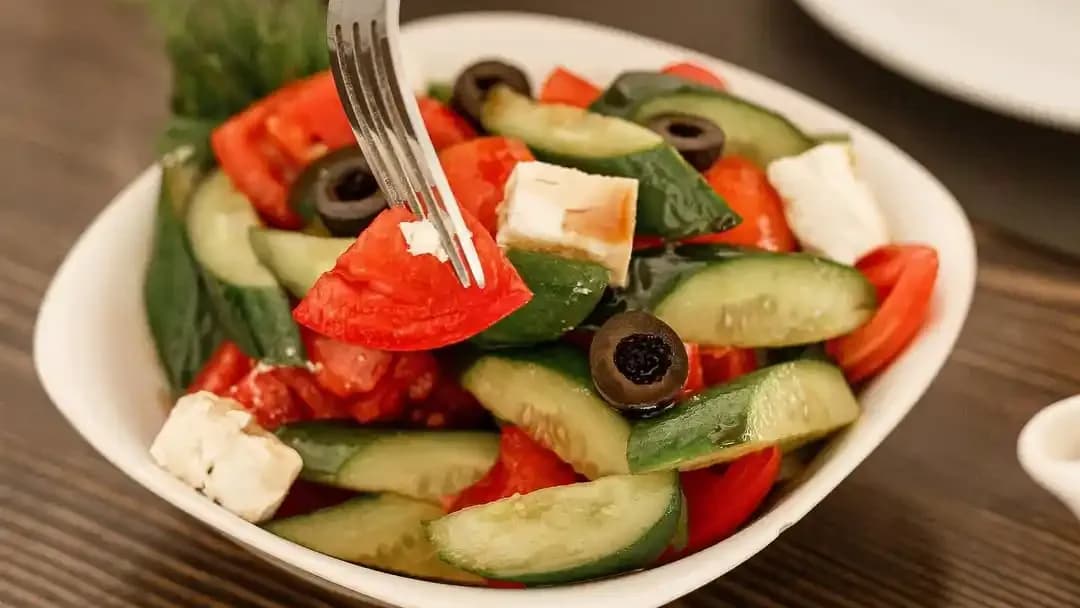 Greçeskiý salat