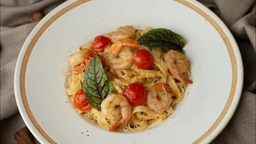 Kriwetka we alça pomidorly Tagliatelle