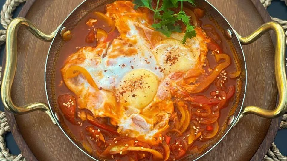 Üç ýumurtgаlу şаkşuka