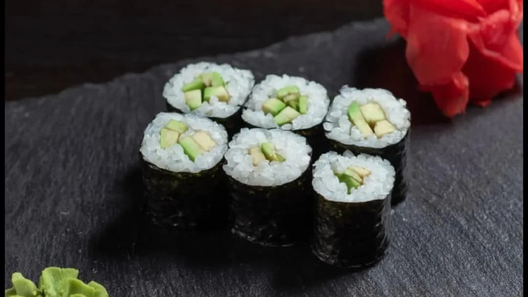 Tori maki