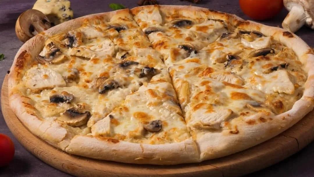 Kömelekli pizza