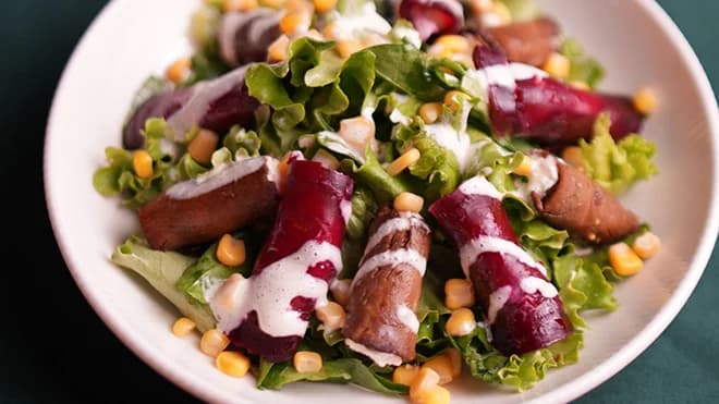 Burgundi salady