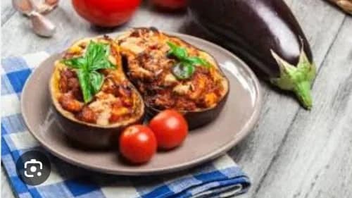 Sygyr eti we peýnir bilen bişirilen baklajan