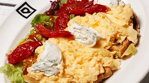 Kabaçokly we ysly tomatly skrembl