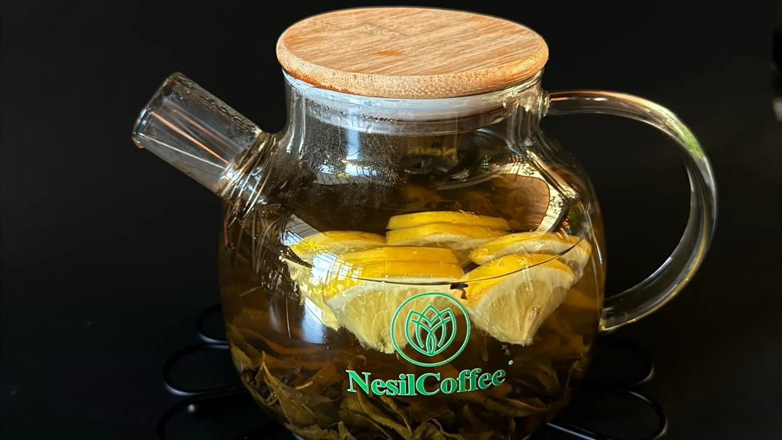 Limonly gök çaý