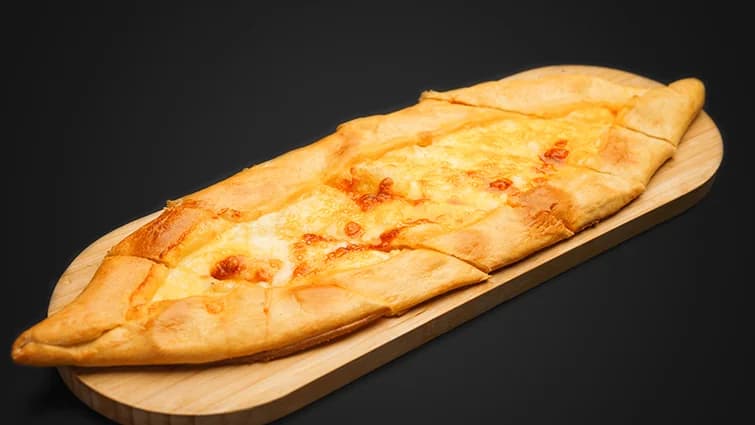 Peýnirli pide