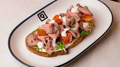 Rostbifly brusketta