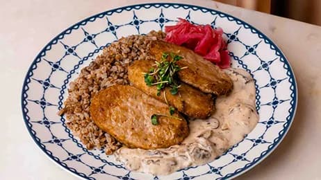 Kömelekli greçka bilen indeýkadan kotlet