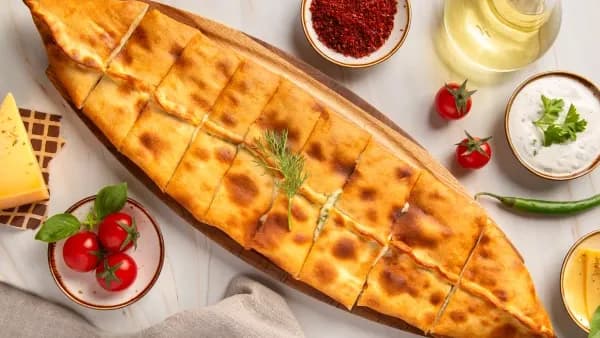 Pide "Gara deňiz" peýnirli