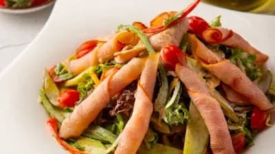 Wetçinaly towuk salat