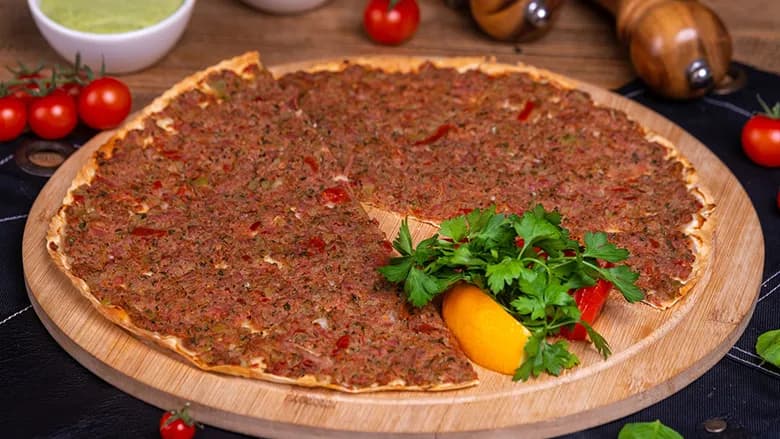 Lahmajun