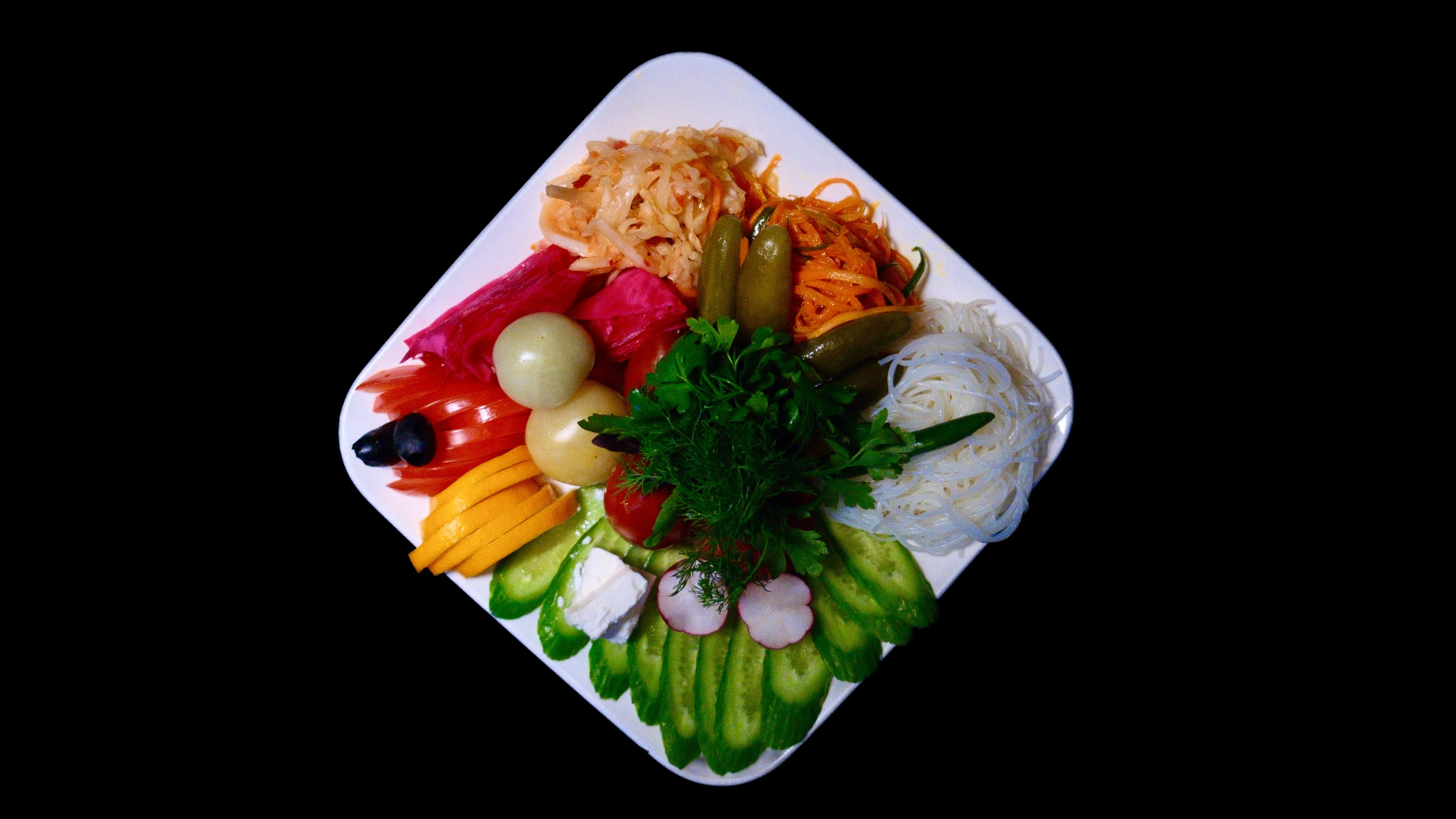 Täze, duzly salat