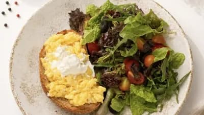 Scramble, stracciatella, tartine