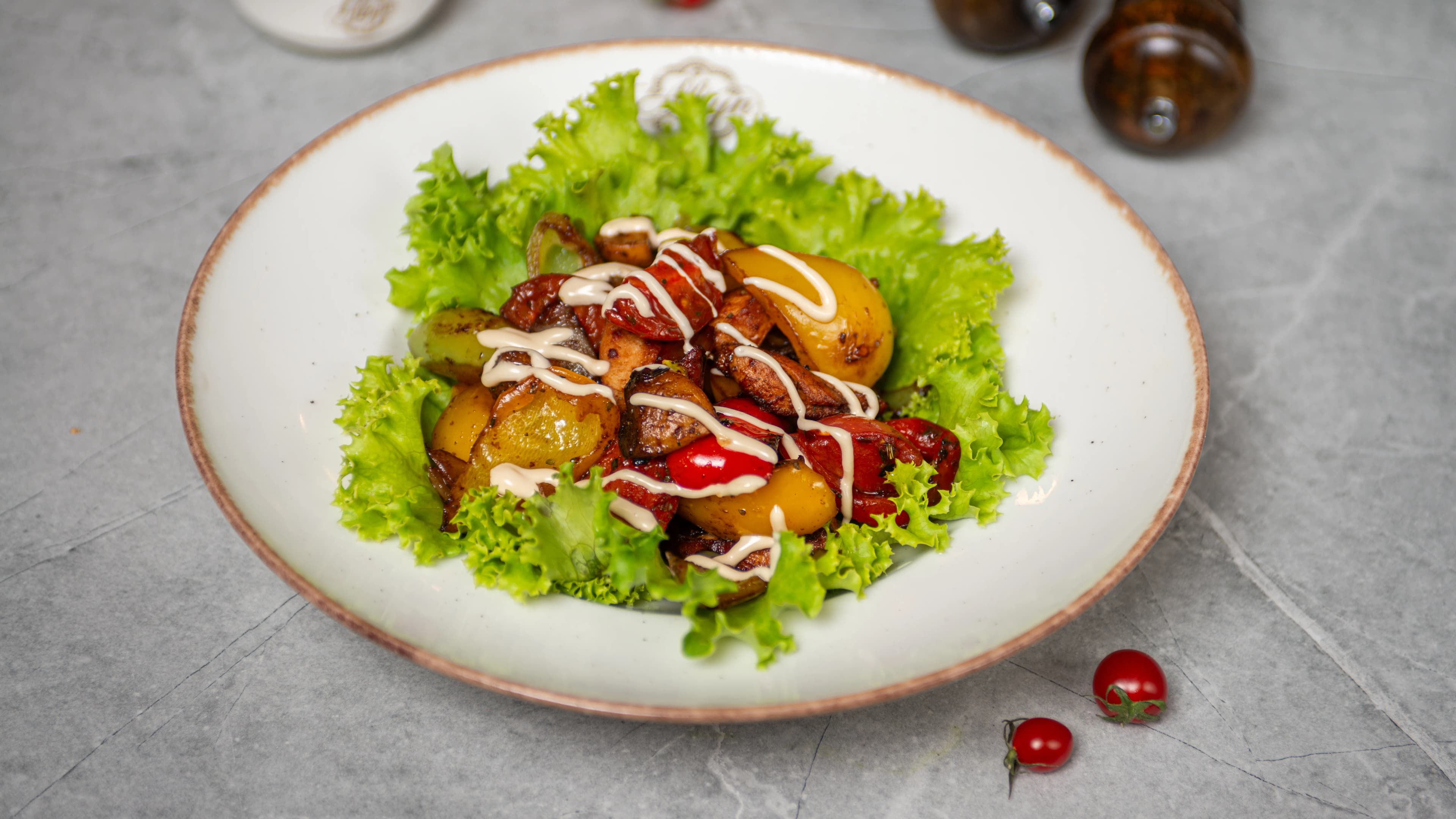Gyzgyn towukly salat