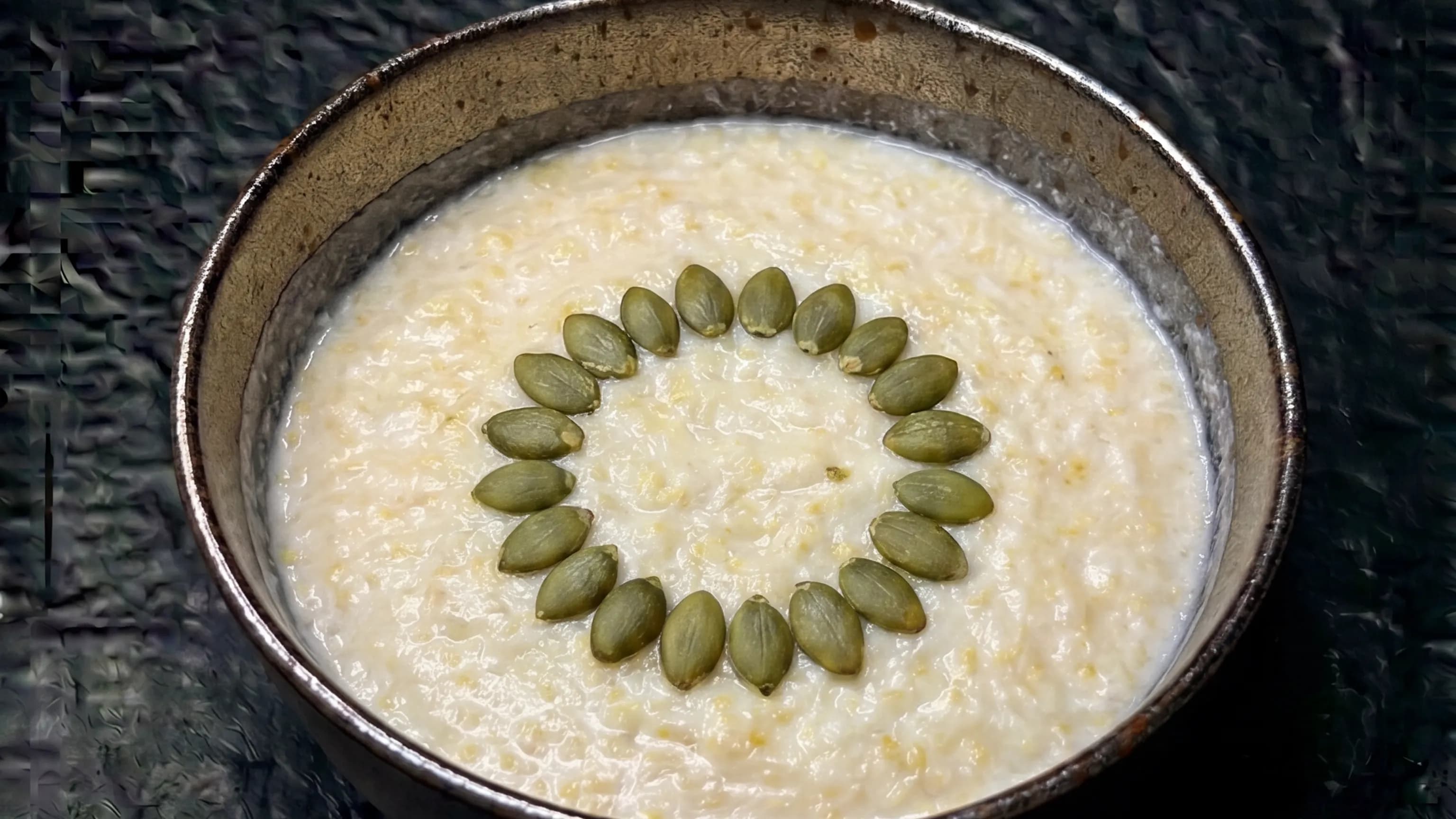 Mekgejöwenli kaşa belokly we parmezanly