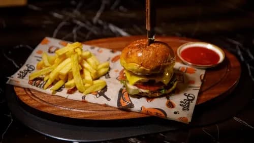 Çizburger kartoşka fri bilen