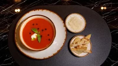 Pomidor çorbasy