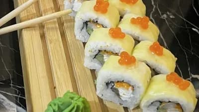 Krewetkaly mango roll