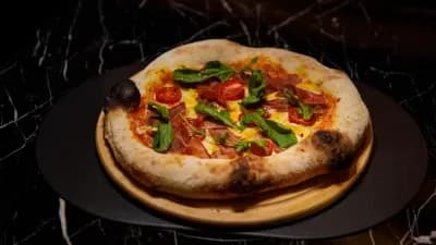 Basturmaly pizza
