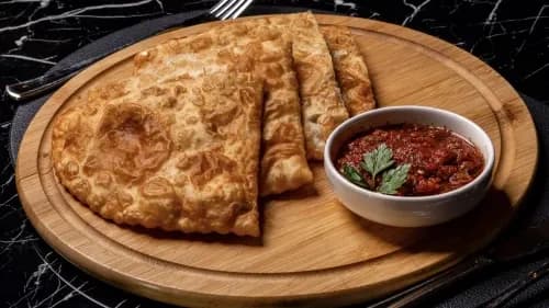 Üwelen etli çeburek (1 sany)