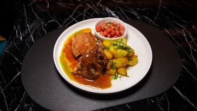 Kartoşka bilen bişirilen guzy filesi