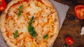 Pizza 4 peýnir