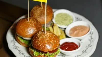 Mini burgerler seti (3 sany)