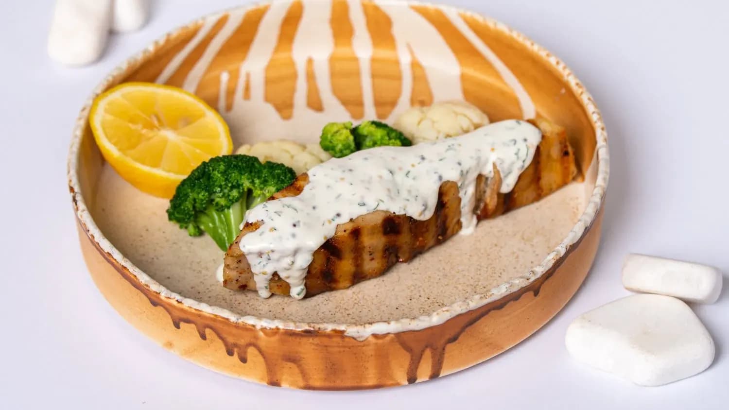 Grilde biirilen beluga balygy