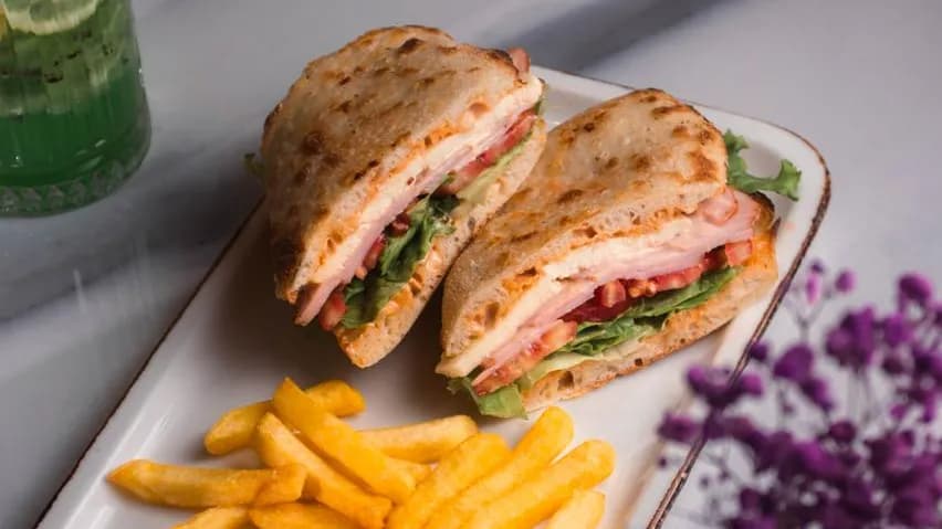 Wetçianly panini