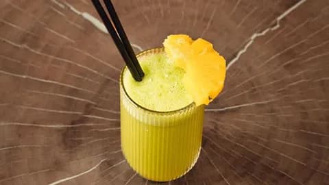 Ananas Şawel smuzi