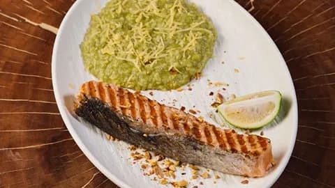 Risotto we pisse bilen losos biftek