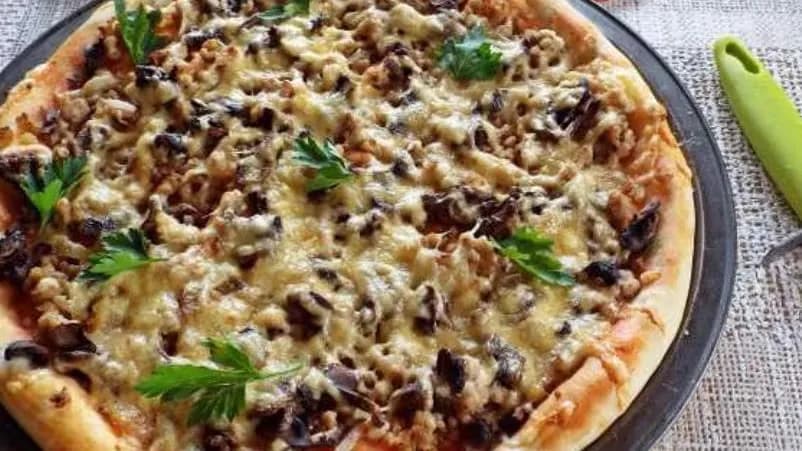 Etli pizza