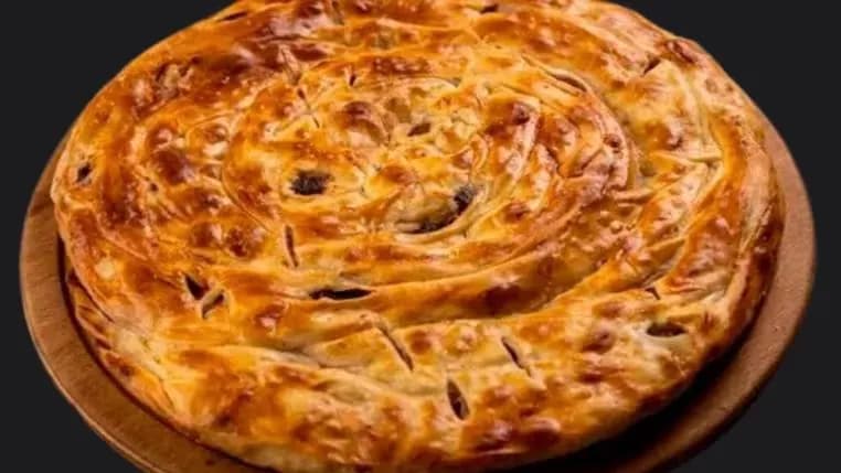 Etli çörek