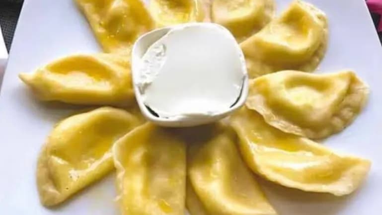 Ýumurtgaly börek