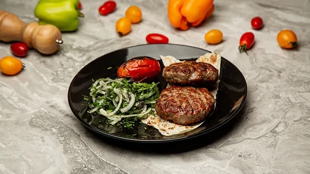 Mangal kotlet (1 sany)