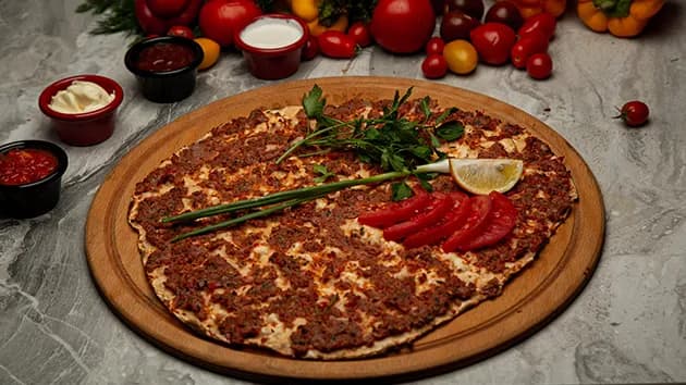 Lahmajun